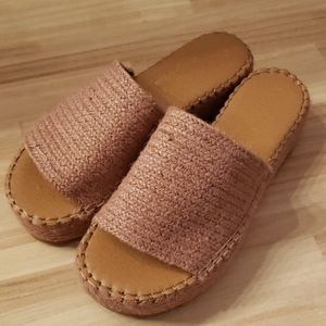 Never worn Coconut by Mattise Platform Slides